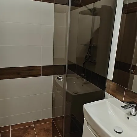 Parrot District 3* Нове-Замки