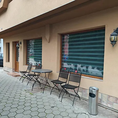 Parrot District Nové Zámky