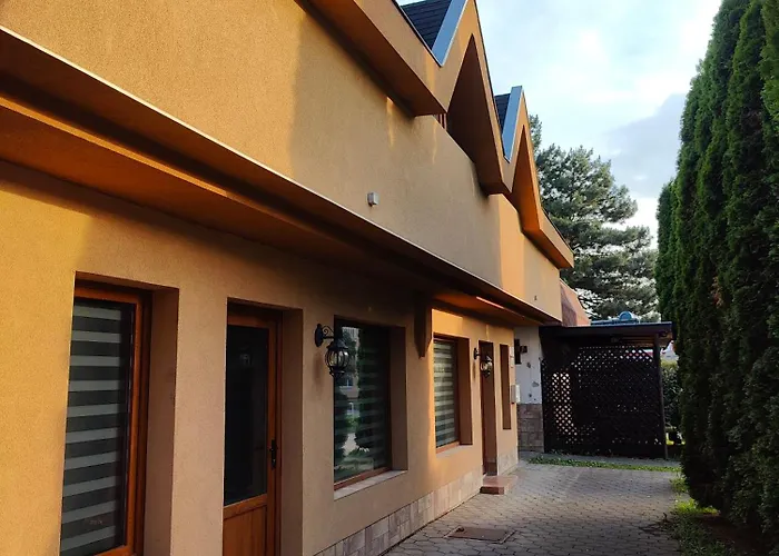 Parrot District Nové Zámky